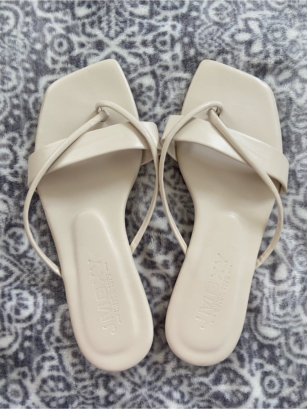 Off white sandals